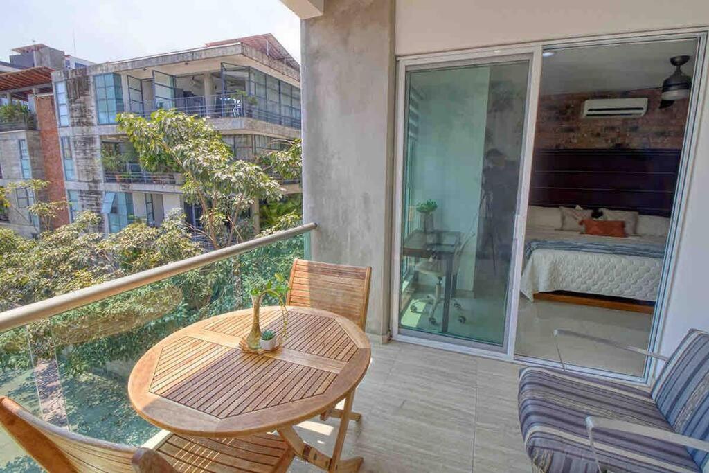 2 Bd Loft In Versalles, Walk To The Beach! Puerto Vallarta Exterior foto