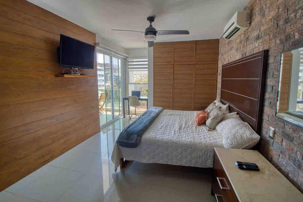 2 Bd Loft In Versalles, Walk To The Beach! Puerto Vallarta Exterior foto